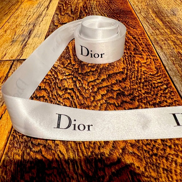 Authentic DIOR Ribbon - Picture 1 of 3